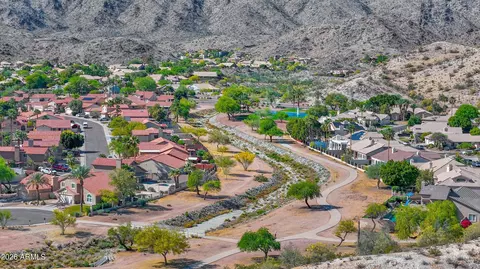 View/Area - 3115 E Bighorn Ave, Phoenix, AZ 85048 photo 3 of 6