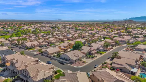 View/Area - 3115 E Bighorn Ave, Phoenix, AZ 85048 photo 2 of 6