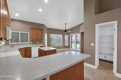 Kitchen - 3115 E Bighorn Ave, Phoenix, AZ 85048 photo 5 of 5