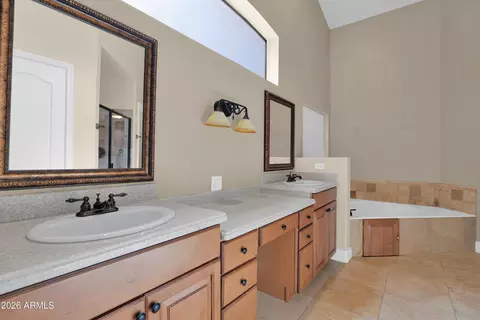 Bath - 3115 E Bighorn Ave, Phoenix, AZ 85048 photo 4 of 4