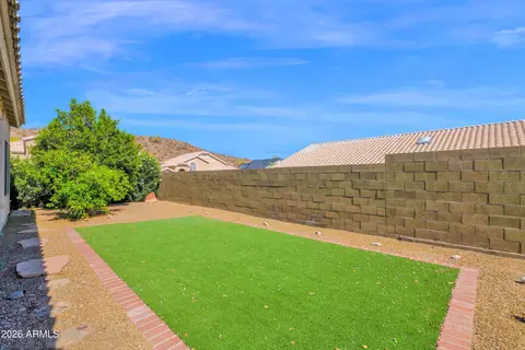 Exterior - 3115 E Bighorn Ave, Phoenix, AZ 85048 photo 3 of 4
