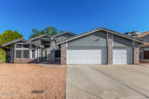 5602 W Mercer Ln, Glendale, AZ 85304