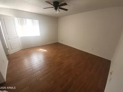 4325 E Vineyard Rd, Phoenix, AZ 85042 photo 4