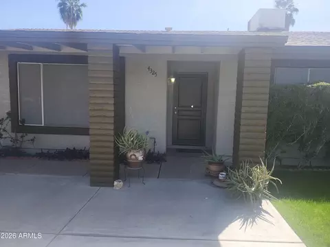 4325 E Vineyard Rd, Phoenix, AZ 85042 photo 2