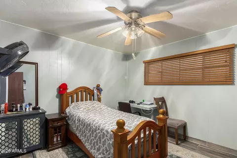 Bedroom - 2825 N 33rd Pl, Phoenix, AZ 85008 photo 4 of 7