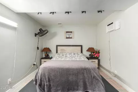 Bedroom - 2825 N 33rd Pl, Phoenix, AZ 85008 photo 2 of 7
