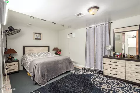 Bedroom - 2825 N 33rd Pl, Phoenix, AZ 85008 photo 1 of 7