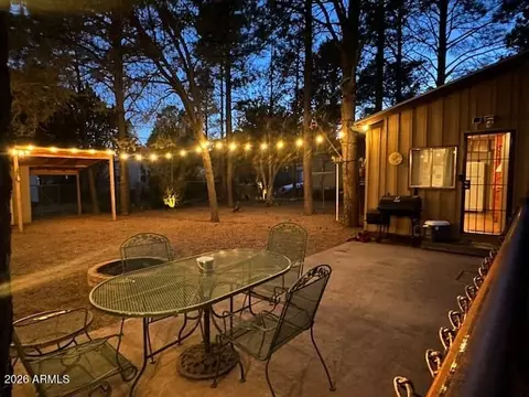 2175 Chevelon Rd, Overgaard, AZ 85933