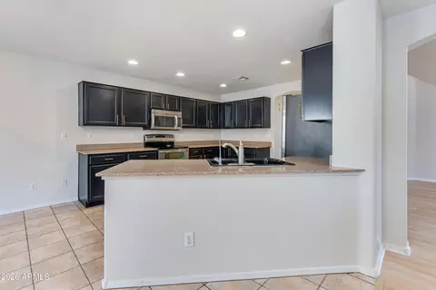 Kitchen - 8652 E Nido Ave, Mesa, AZ 85209 photo 3 of 5