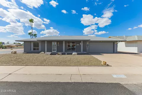 10701 W Meade Dr, Sun City, AZ 85351