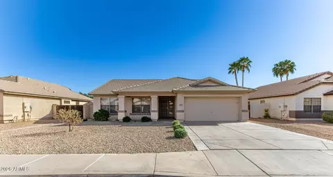 2085 E Smoke Tree Rd, Gilbert, AZ 85296