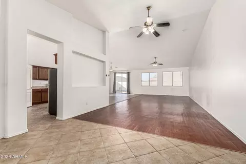 2202 W Carter Rd, Phoenix, AZ 85041 photo 5