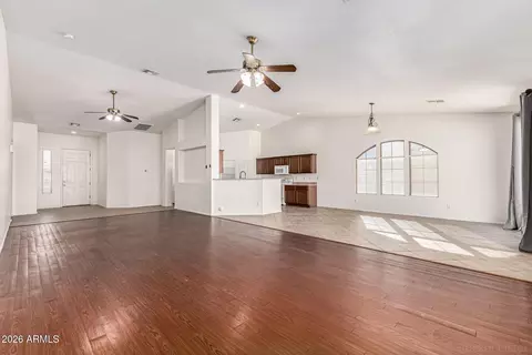 2202 W Carter Rd, Phoenix, AZ 85041 photo 7