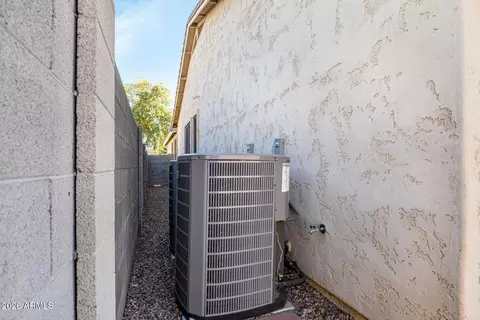 2202 W Carter Rd, Phoenix, AZ 85041 photo 37