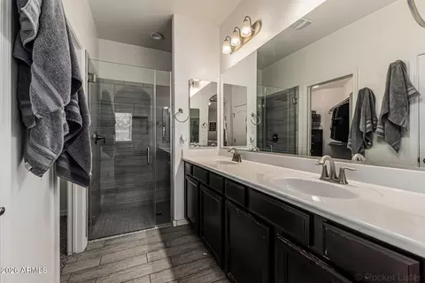 Bath - 849 E Constance Way, Phoenix, AZ 85042 photo 1 of 3