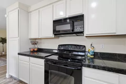 Kitchen - 1699 E Olive Ave, Gilbert, AZ 85234 photo 3 of 5