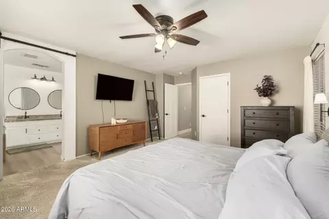 1736 E Robin Ln, Gilbert, AZ 85296 photo 12