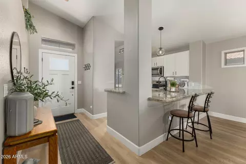 1736 E Robin Ln, Gilbert, AZ 85296 photo 2