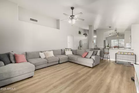 1736 E Robin Ln, Gilbert, AZ 85296 photo 5
