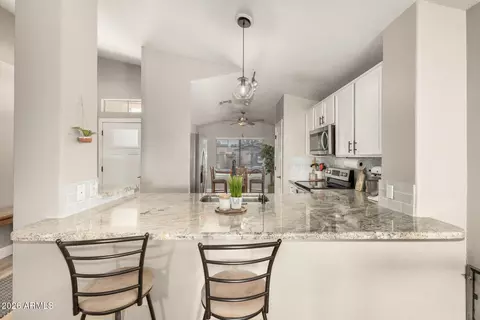 1736 E Robin Ln, Gilbert, AZ 85296 photo 7
