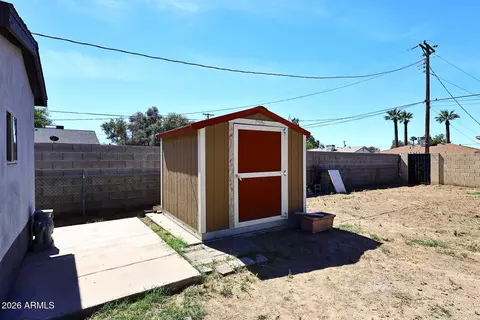 Exterior - 6812 S 4th Ave, Phoenix, AZ 85041 photo 5 of 8