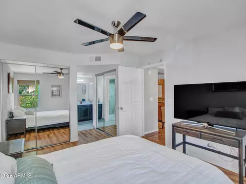 Bedroom - 1333 E Morten Ave #105, Phoenix, AZ 85020 photo 3 of 5