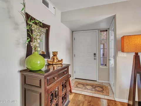 Entry Way - 1333 E Morten Ave #105, Phoenix, AZ 85020 photo 1 of 1