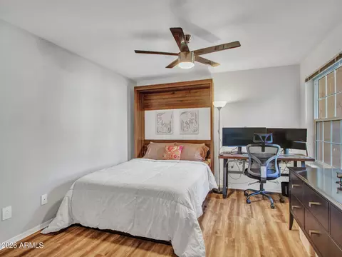 Bedroom - 1333 E Morten Ave #105, Phoenix, AZ 85020 photo 4 of 5