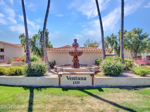 Exterior - 1333 E Morten Ave #105, Phoenix, AZ 85020 photo 7 of 10