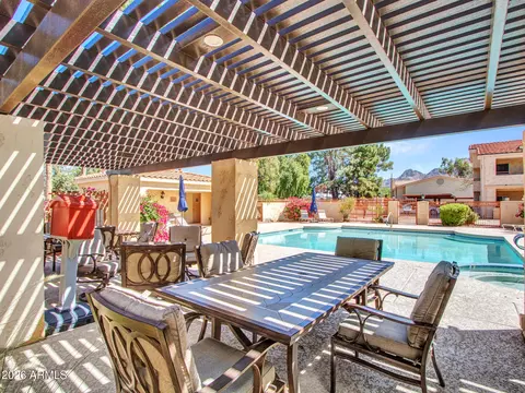 Exterior - 1333 E Morten Ave #105, Phoenix, AZ 85020 photo 9 of 10