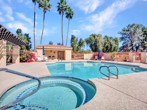 Exterior - 1333 E Morten Ave #105, Phoenix, AZ 85020 photo 10 of 10