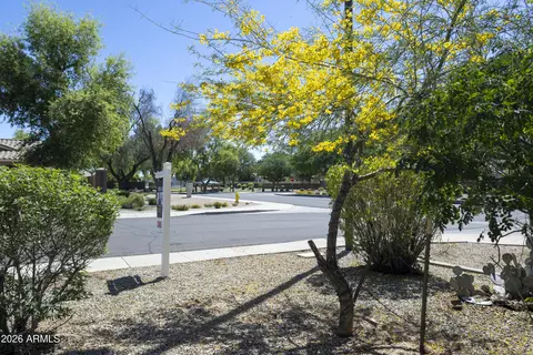 Exterior - 2674 S Seton Ave, Gilbert, AZ 85295 photo 4 of 5