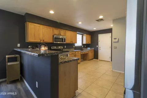 Kitchen - 2674 S Seton Ave, Gilbert, AZ 85295 photo 1 of 4