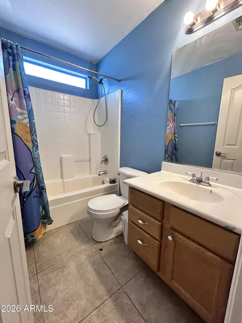 Bath - 2674 S Seton Ave, Gilbert, AZ 85295 photo 2 of 4