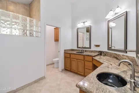 Bath - 211 E Rhea Rd, Tempe, AZ 85284 photo 1 of 4
