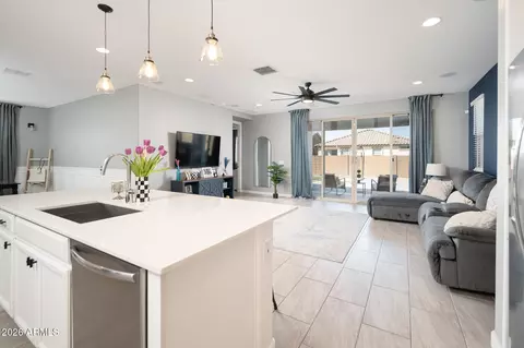 2628 W Huntington Dr, Phoenix, AZ 85041 photo 9