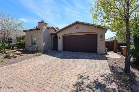 10049 W Angels Ln, Peoria, AZ 85383