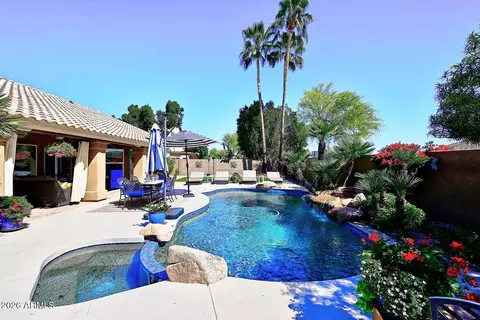 Exterior - 2139 E Tecoma Rd, Phoenix, AZ 85048 photo 13 of 15