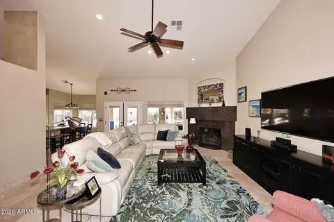 Living - 2139 E Tecoma Rd, Phoenix, AZ 85048 photo 1 of 3