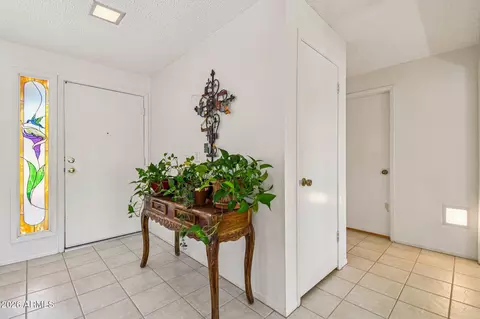 Entry Way - 3923 W Aster Dr, Phoenix, AZ 85029 photo 1 of 1
