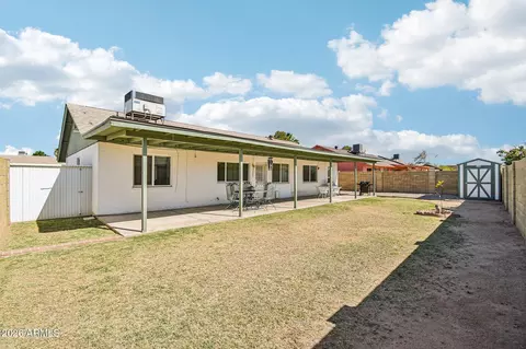 Exterior - 3923 W Aster Dr, Phoenix, AZ 85029 photo 7 of 8