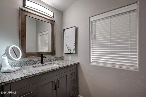 Bath - 904 N Mclane Rd, Payson, AZ 85541 photo 2 of 5
