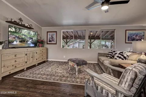 Living - 904 N Mclane Rd, Payson, AZ 85541 photo 4 of 5