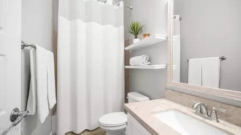 Bath - 2219 N Estates Cir, Mesa, AZ 85207 photo 6 of 8