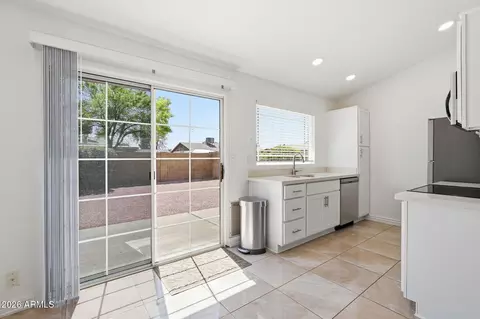 Kitchen - 2925 E Impala Ave, Mesa, AZ 85204 photo 1 of 3