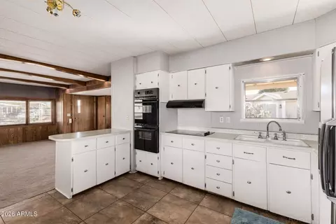 8258 E Cactus Dr, Mesa, AZ 85208 photo 3