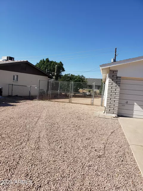 Exterior - 908 S Ocotillo Dr, Apache Junction, AZ 85120 photo 8 of 12