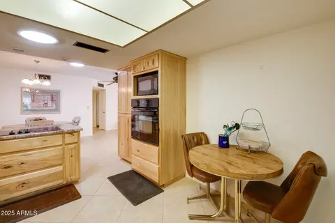 Kitchen - 908 S Ocotillo Dr, Apache Junction, AZ 85120 photo 4 of 8