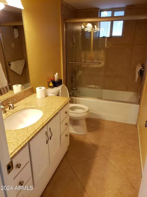 Bath - 908 S Ocotillo Dr, Apache Junction, AZ 85120 photo 3 of 5