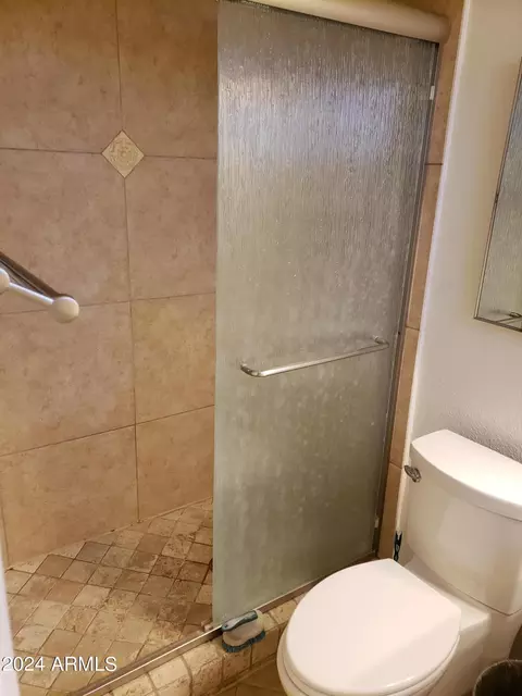 Bath - 908 S Ocotillo Dr, Apache Junction, AZ 85120 photo 1 of 5